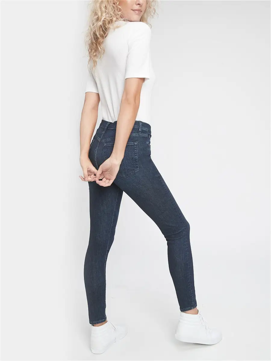 Gap skinny store